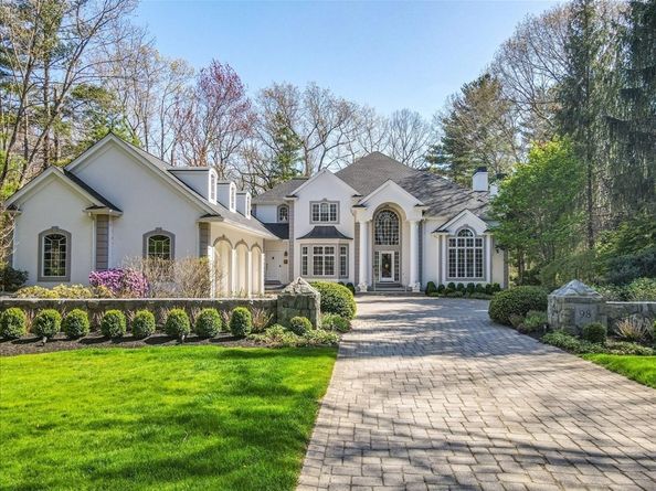 98 Bridle Trail Rd, Needham MA 02492