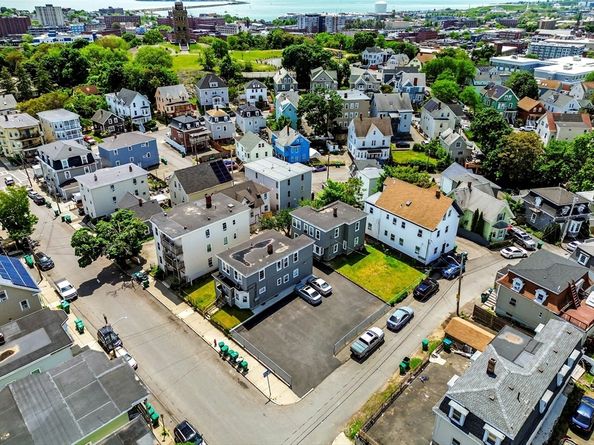 17-19 Acorn St, Lynn MA 01902