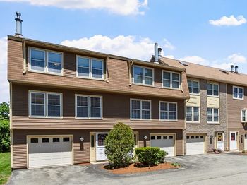 52 Heritage Dr