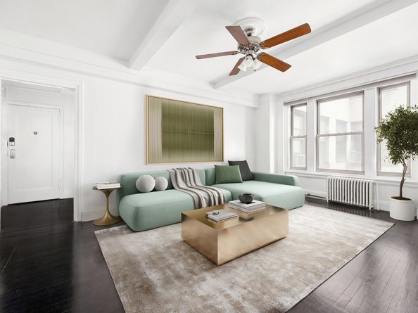 325 West 45th Street 312, New York NY 10036