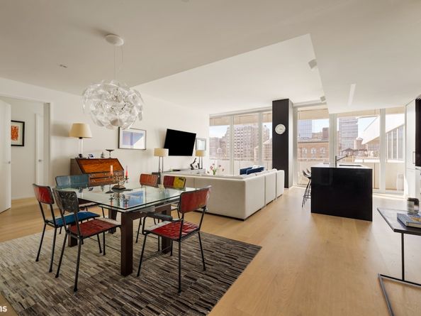 121 East 22nd Street N1605, New York NY 10010