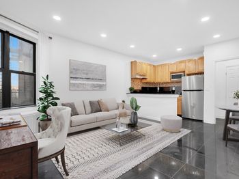 7002 Ridge Boulevard