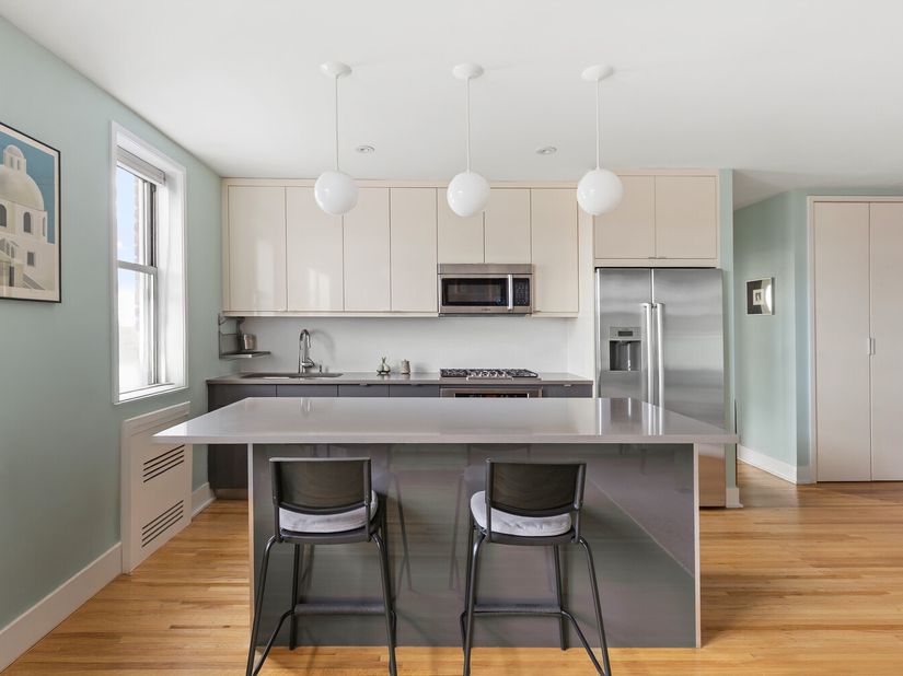 243 Mcdonald Avenue 6T, Brooklyn NY 11218