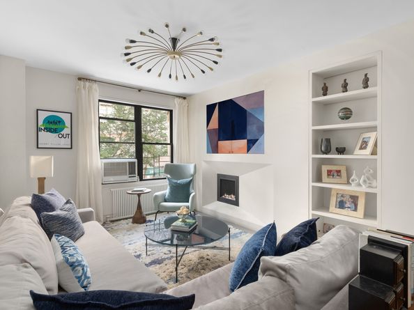 250 West 75th Street 2A, New York NY 10023