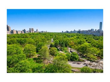 120 Central Park S