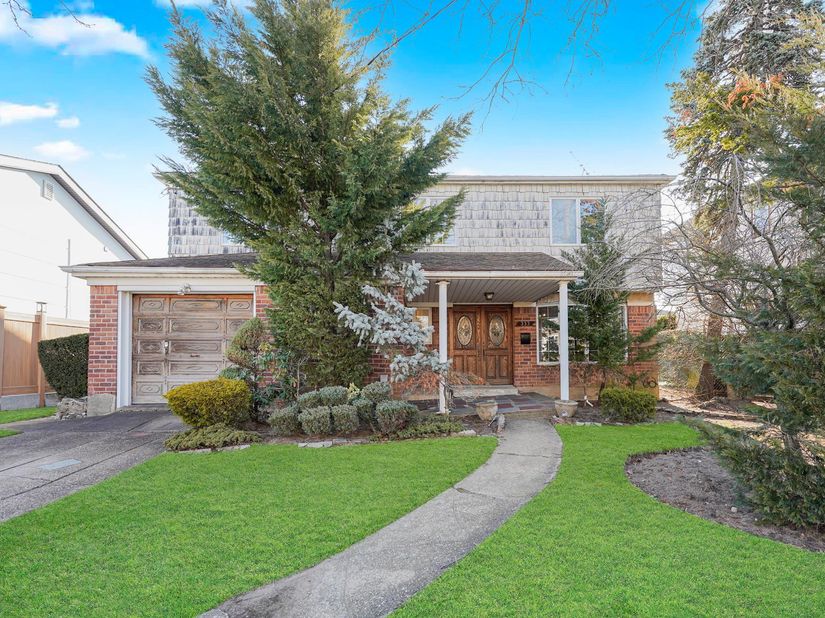 333 Mayfair Drive N, Brooklyn NY 11234