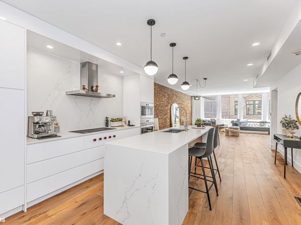 17 East 17th Street 5, New York NY 10003