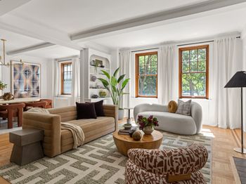 32 Washington Square W