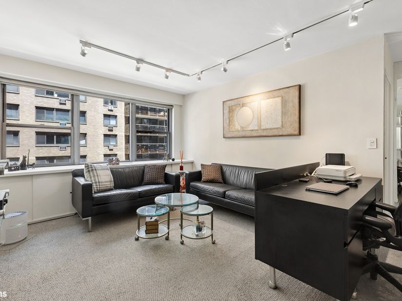10 West 15th Street 609, New York NY 10011