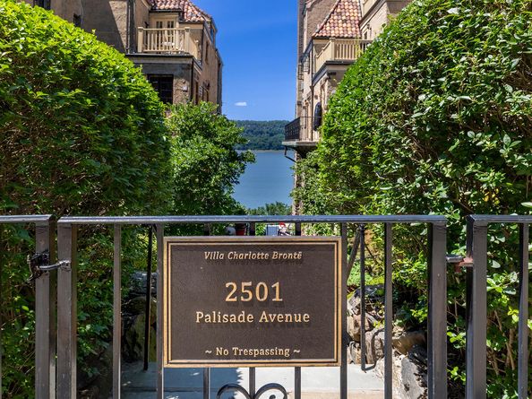2501 Palisade Avenue C1, Bronx NY 10463