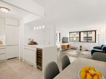 16 West 16th Street