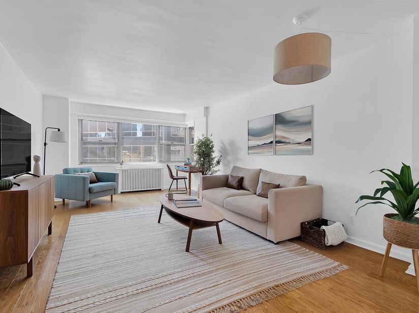 211 East 53rd Street 10G, New York NY 10022