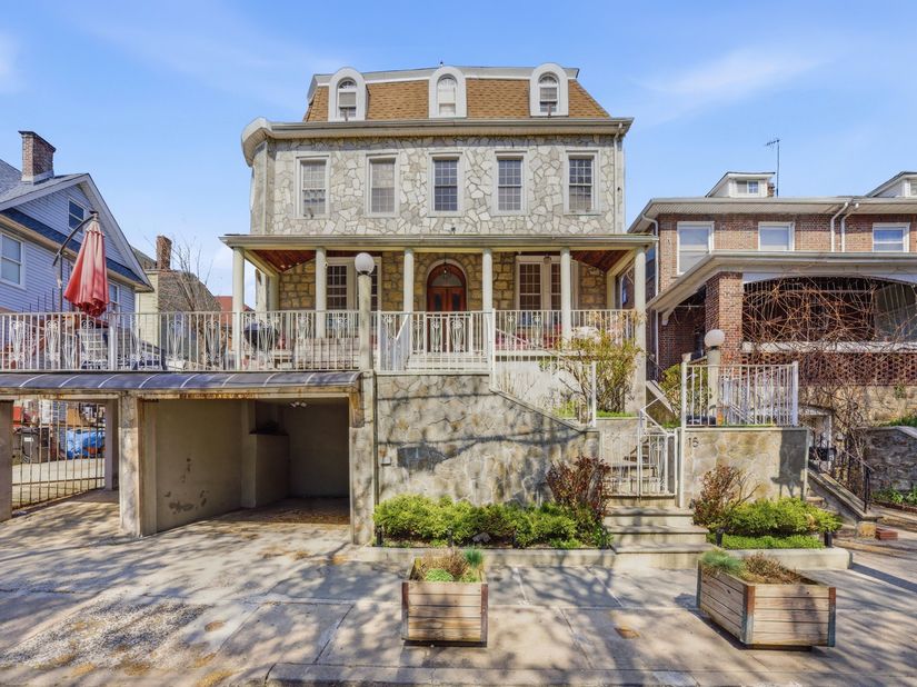 15 Fort Charles Place, New York NY 10463