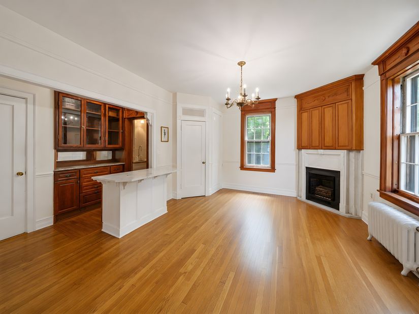 33-16 81st Street 32B, Queens NY 11372