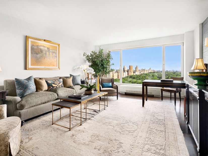 200 Central Park S 25B, New York NY 10019