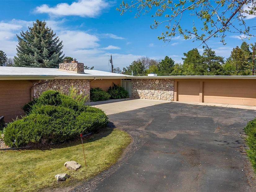 1 Middle Road, Cherry Hills Village CO 80113