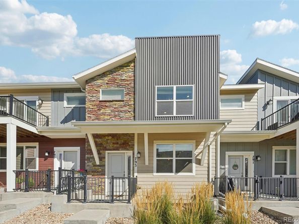 793 Robert Street, Longmont CO 80503
