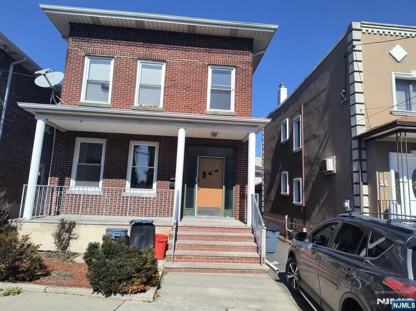 17 Laird Place, Cliffside Park NJ 07010