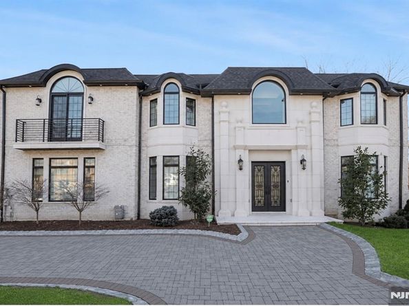 6 Allison Drive, Englewood Cliffs NJ 07632