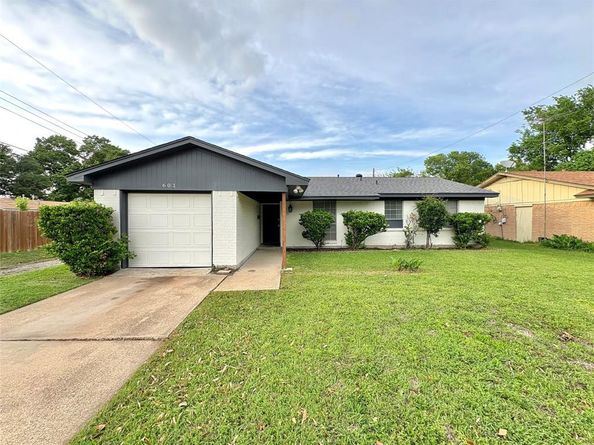 601  Carpenter Drive , Garland Texas 75040