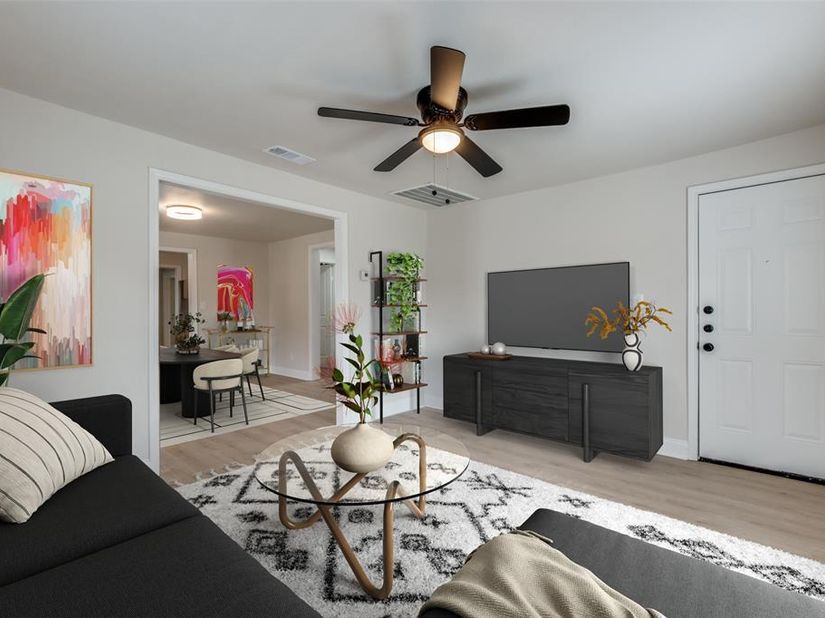 2415  Dathe Street , Dallas Texas 75215
