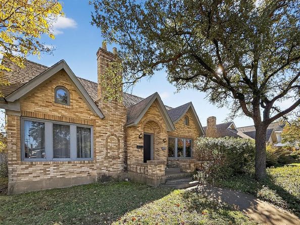 2601 S University Drive , Fort Worth Texas 76109