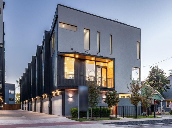 426 W 9th Street  104, Dallas Texas 75208