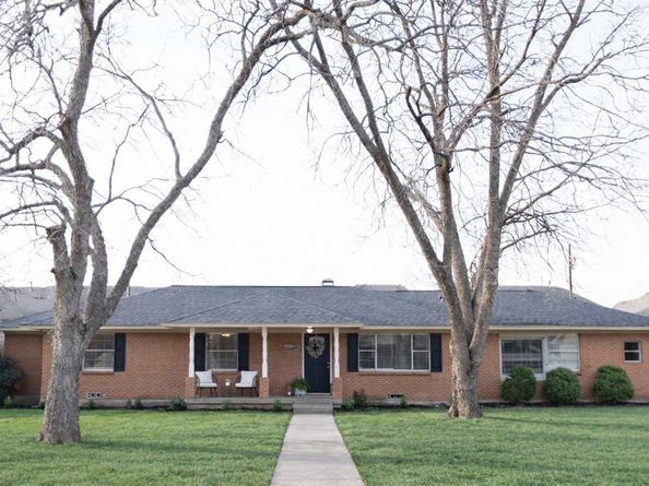 2814  Silvermeadow Lane , Corinth Texas 76210