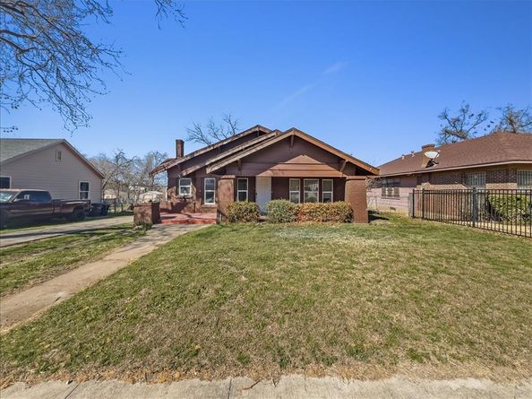 817  Marion Avenue , Fort Worth Texas 76104