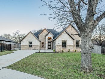 1617  sea breeze Court 