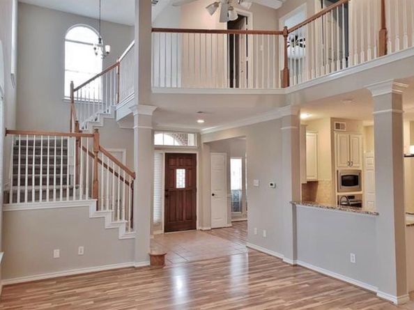 211  Moss Hill Road , Irving Texas 75063