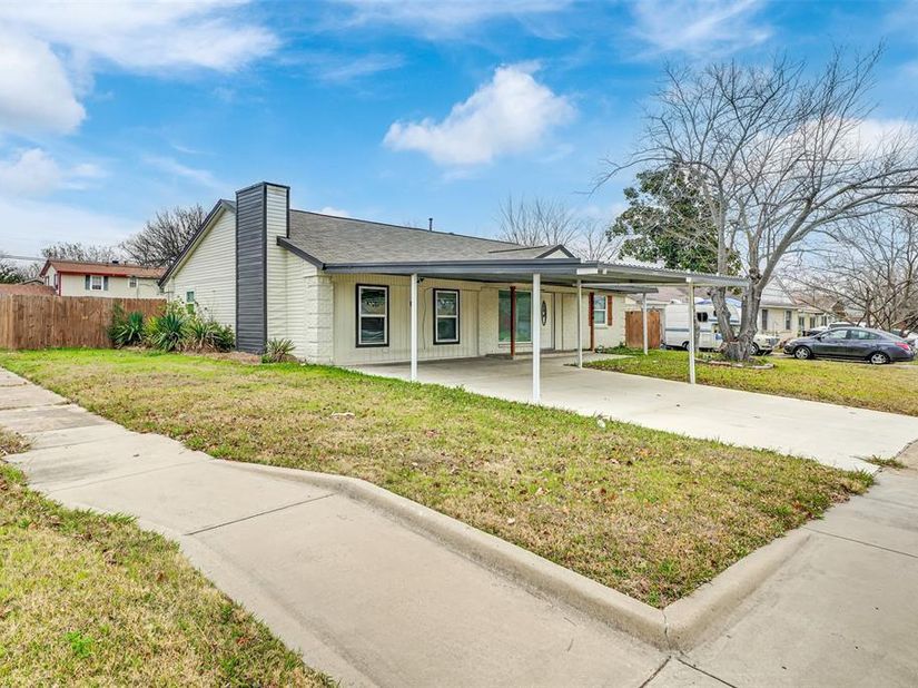 2828  Bamboo Street , Mesquite Texas 75150