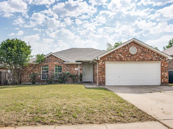 308  Rock Hill Drive , Crowley Texas 76036