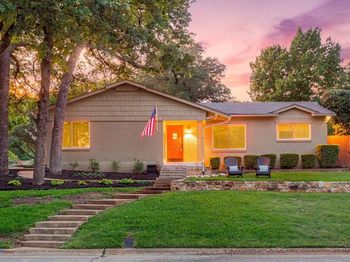 421  Crosstimber Drive 