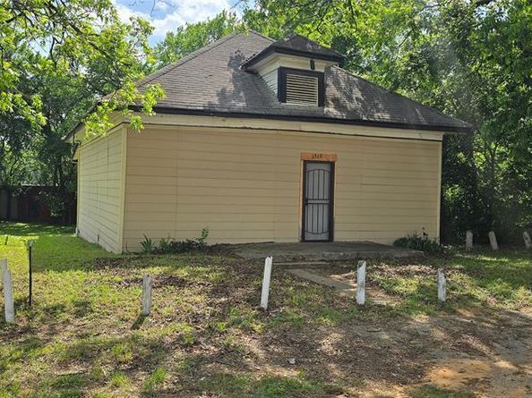 3519  Parnell Street , Dallas Texas 75215