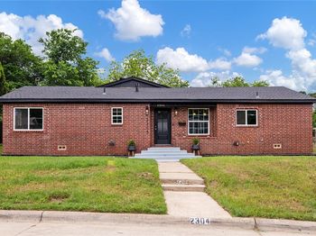 2304  Annabelle Lane 