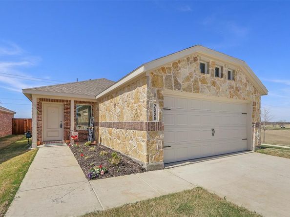 7229  Adderly Road , Pilot Point Texas 76258