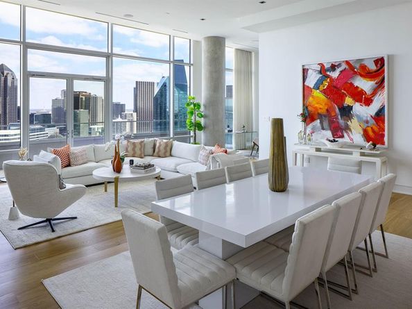 2430  Victory Park Lane  3203, Dallas Texas 75219