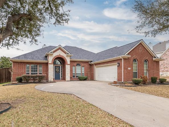 608  Walnut Hollow Drive , Mansfield Texas 76063