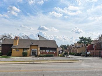 7152  Fair Oaks Avenue 