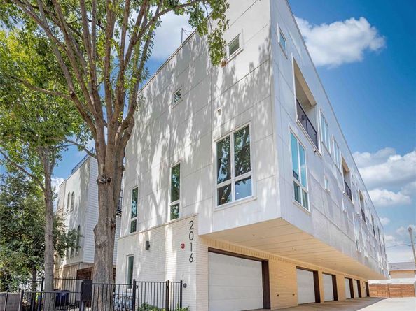 2016 N Fitzhugh Avenue  101, Dallas Texas 75204