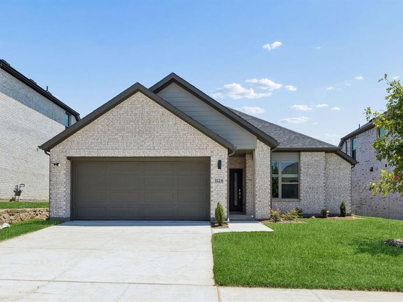 1345  Rosaderos Road , Haslet Texas 76052