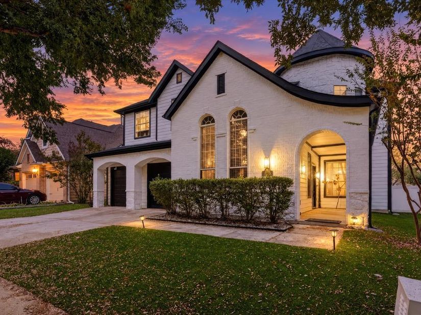 1308  Sea Pines Drive , Savannah Texas 76227