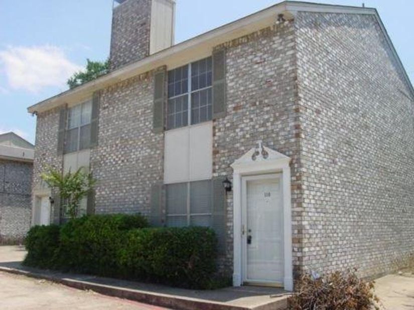 110  Graystone Place , Duncanville Texas 75137