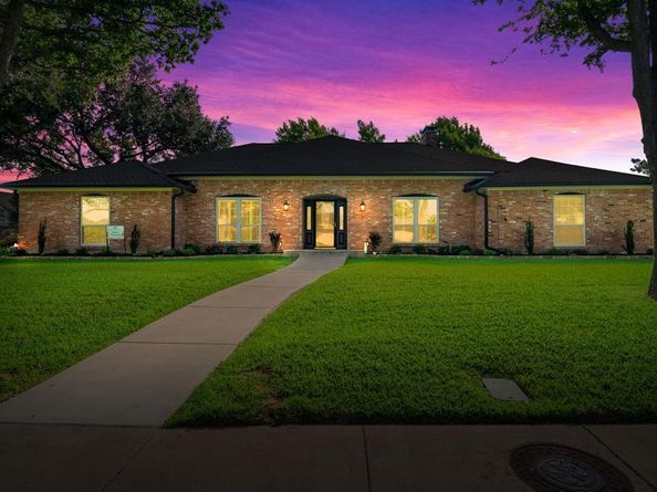 16214  Spring Creek Road , Dallas Texas 75248