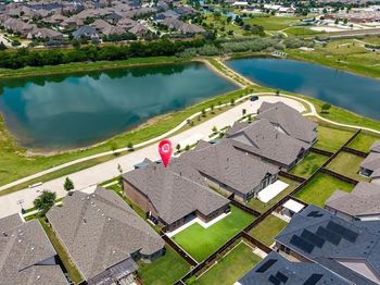 3916  Kingston Lane 