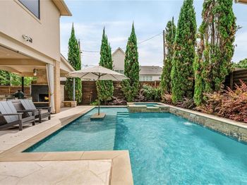 6910  Huff Trail 