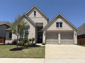 2460  Macy Way 
