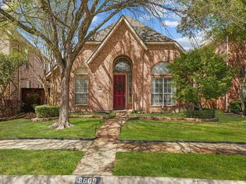 8609  Old Oak Drive 