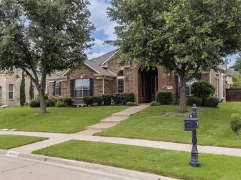 3006  Redcliff Lane 